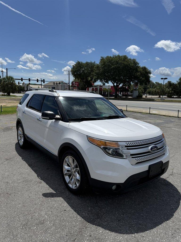 2014 Ford Explorer - $8,500