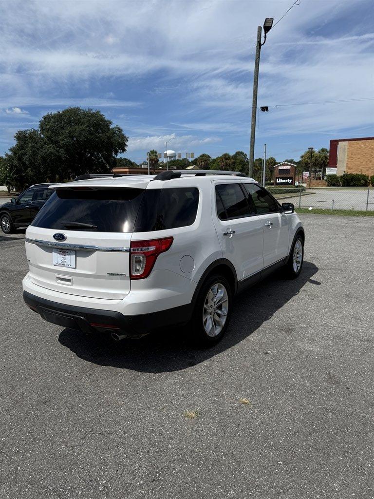 2014 Ford Explorer - $8,500