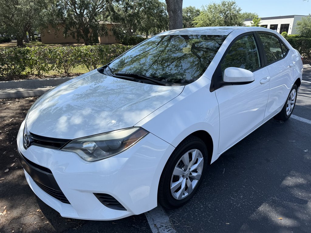 2015 Toyota Corolla LE photo