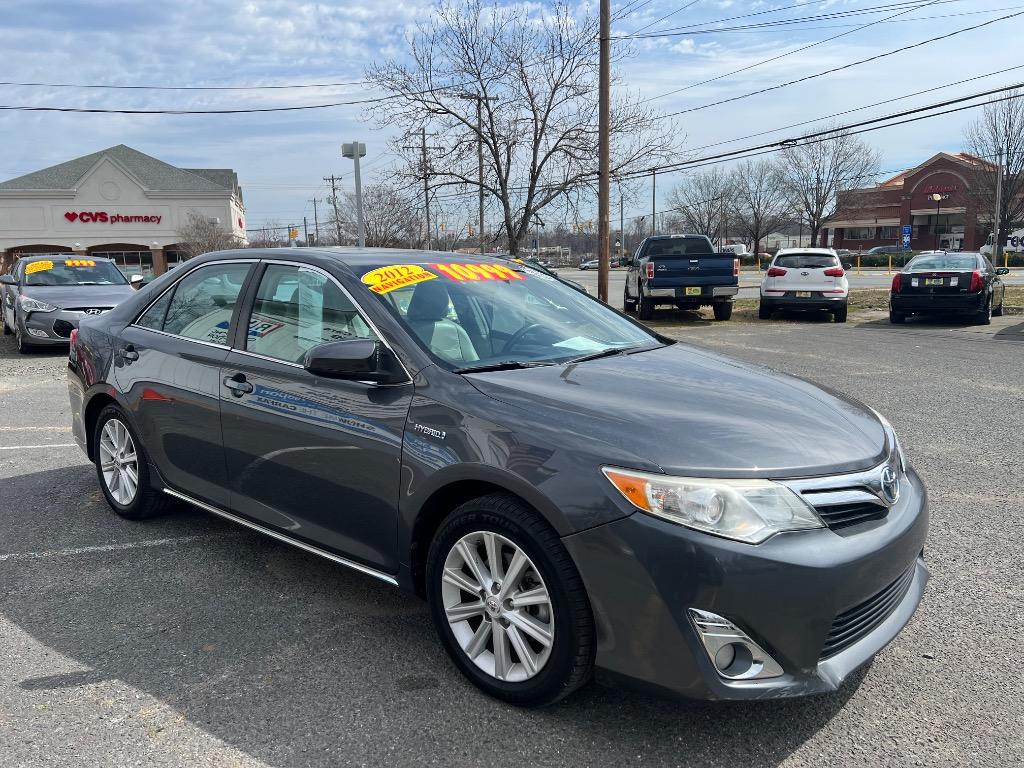 2012 Toyota Camry Hybrid LE photo
