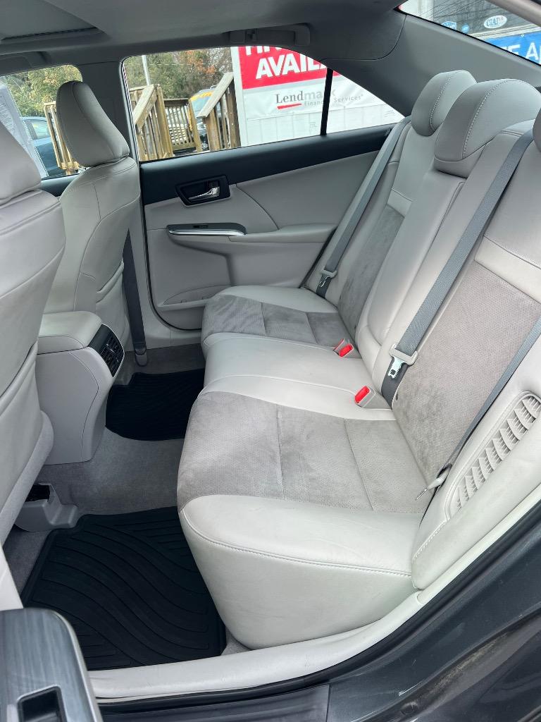 2012 Toyota Camry Hybrid LE photo