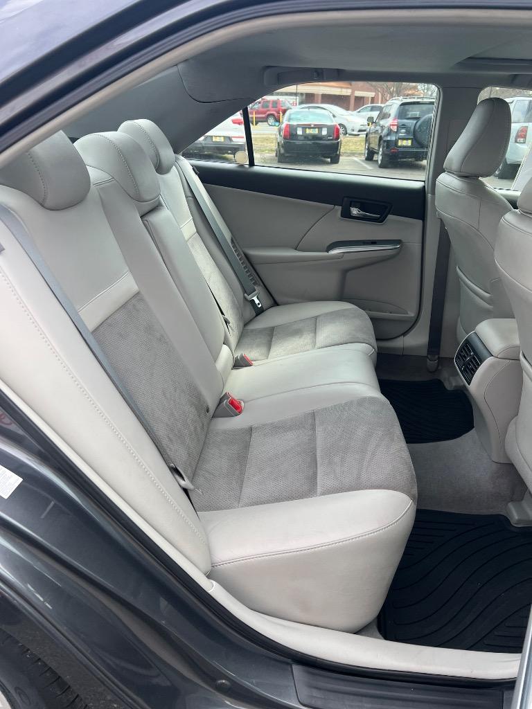 2012 Toyota Camry Hybrid LE photo
