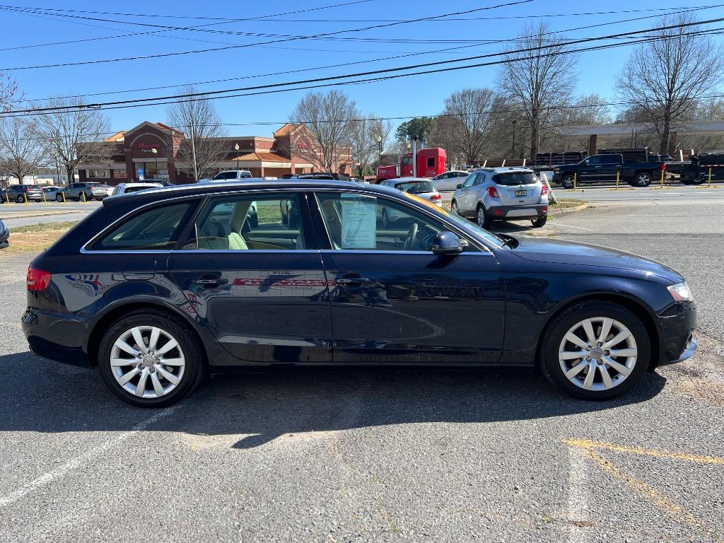 2010 Audi A4 2.0T quattro Avant Premium Plu photo