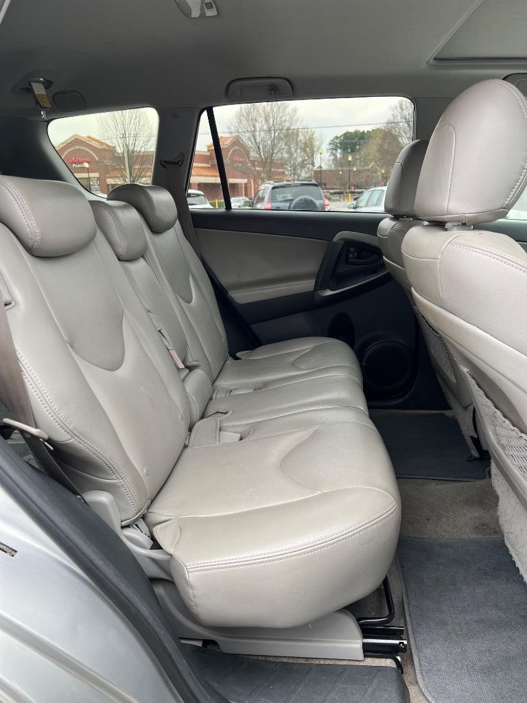 2009 Toyota RAV4 Limited photo