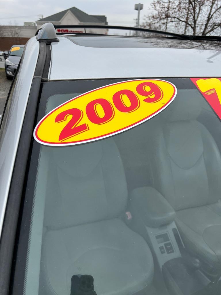 2009 Toyota RAV4 Limited photo