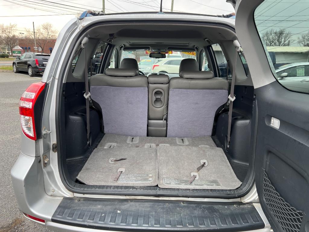 2009 Toyota RAV4 Limited photo