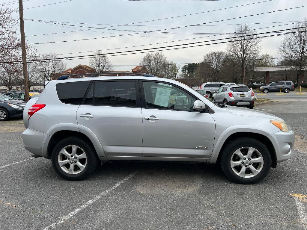 2009 Toyota RAV4 Limited photo