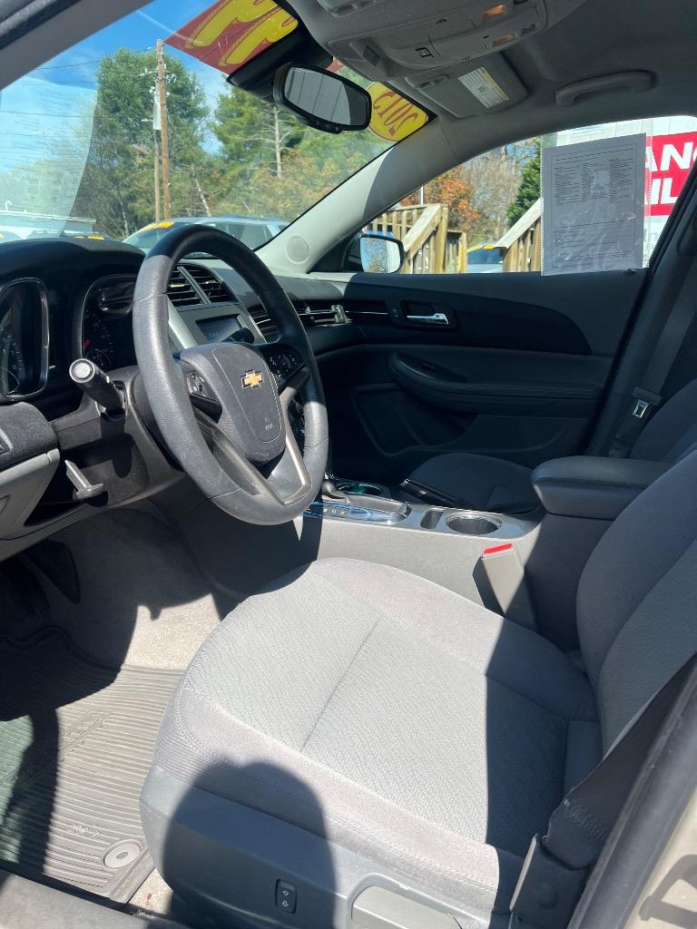 2015 Chevrolet Malibu LS photo