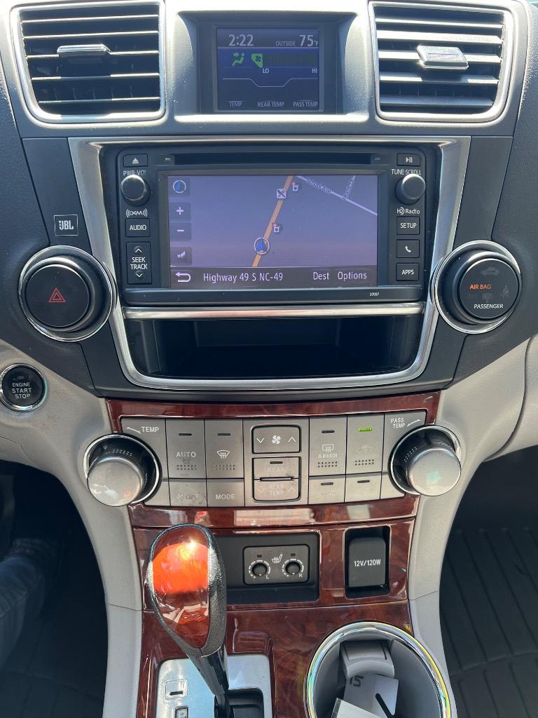 2013 Toyota Highlander Limited photo