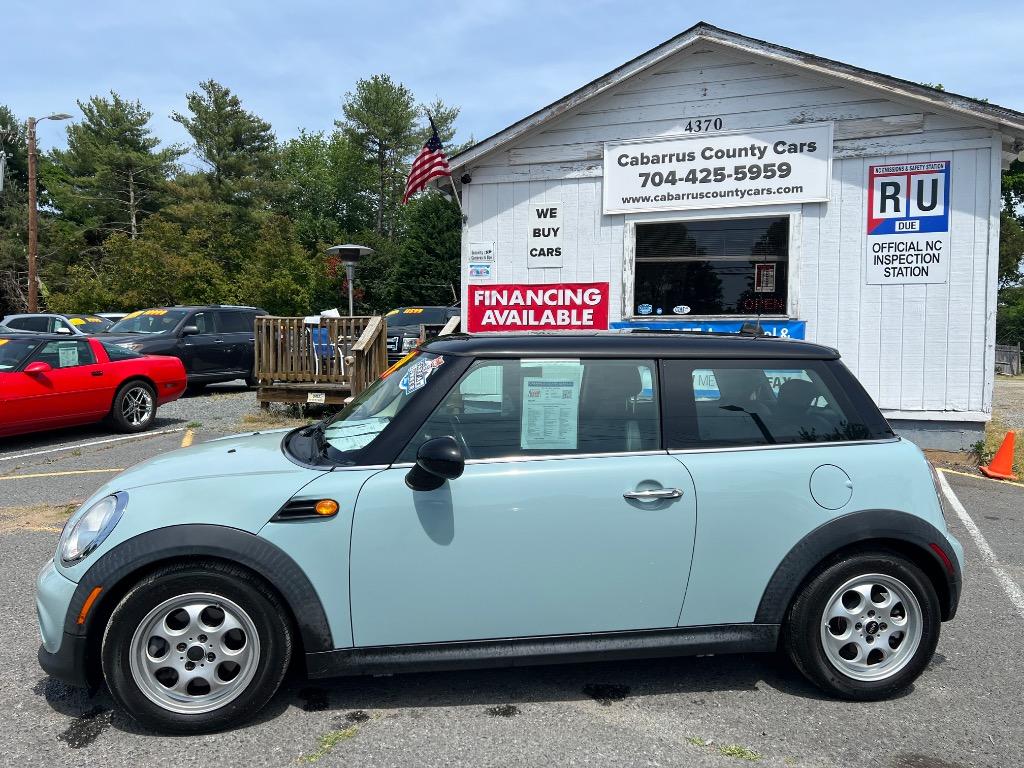 2012 MINI Cooper photo