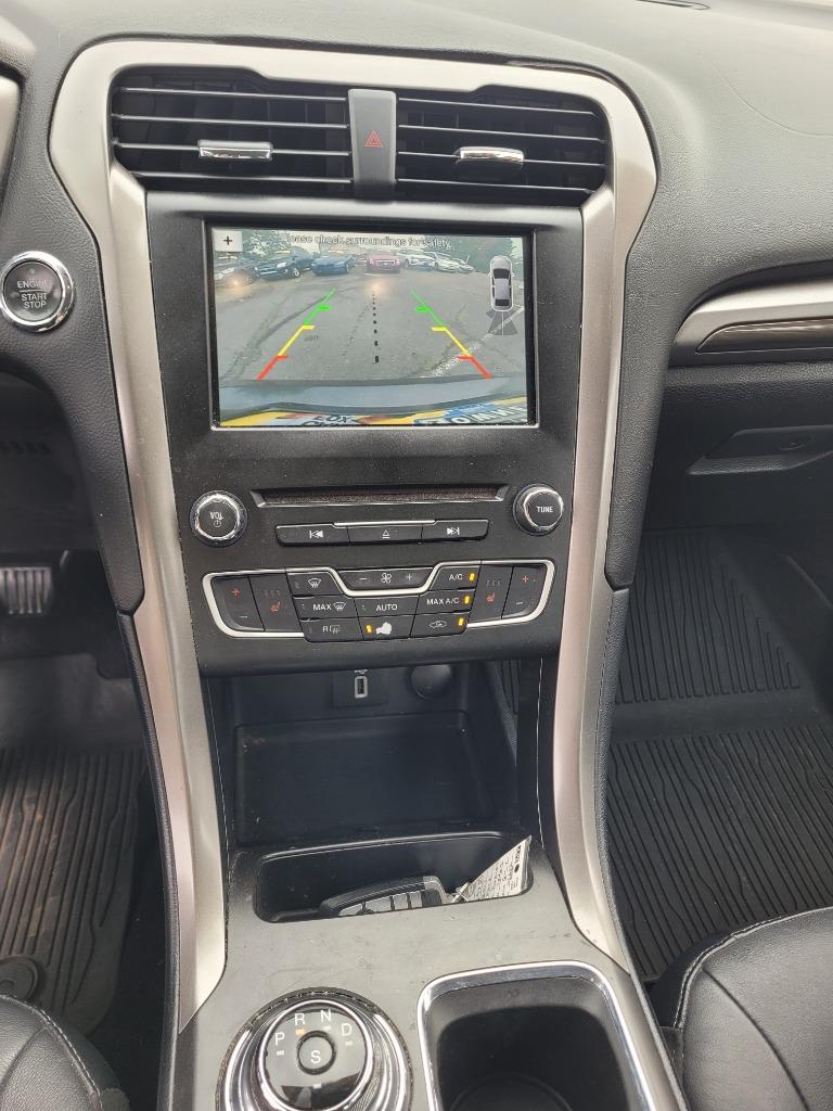 2017 Ford Fusion SE photo
