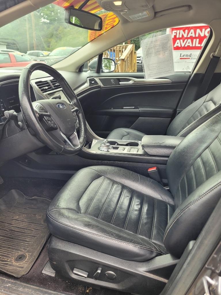2017 Ford Fusion SE photo