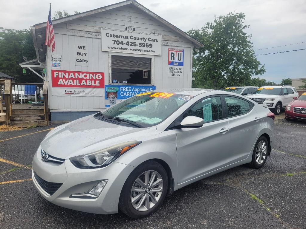 2016 Hyundai Elantra SE photo