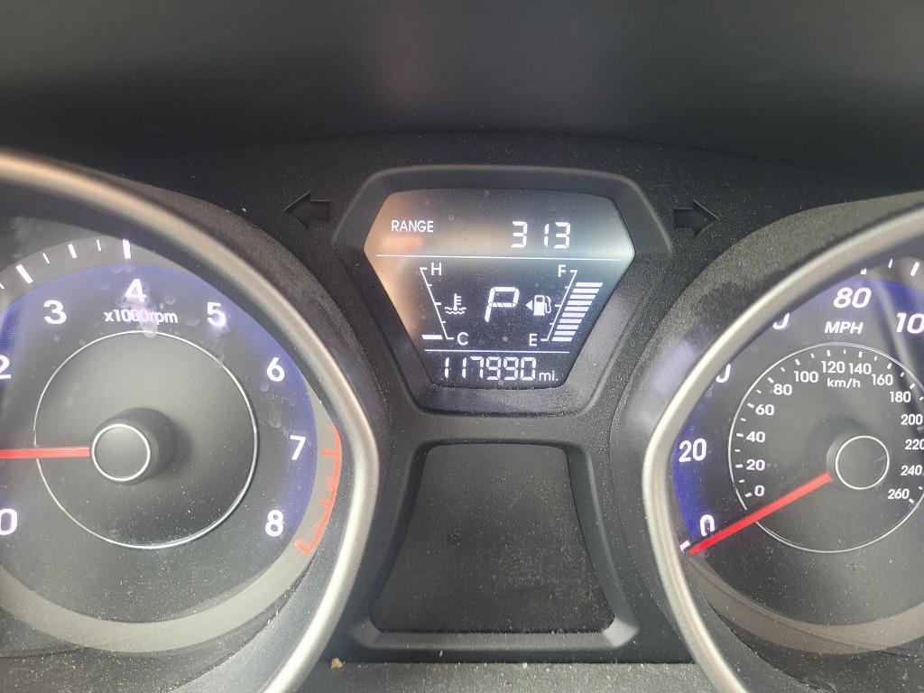2016 Hyundai Elantra SE photo