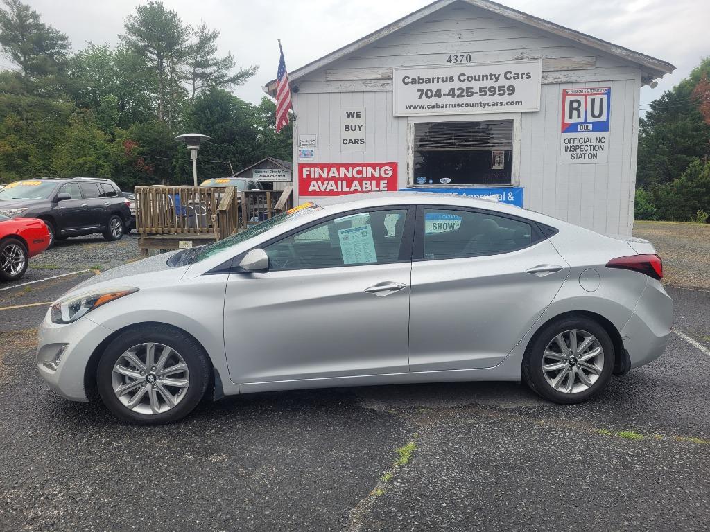 2016 Hyundai Elantra SE photo