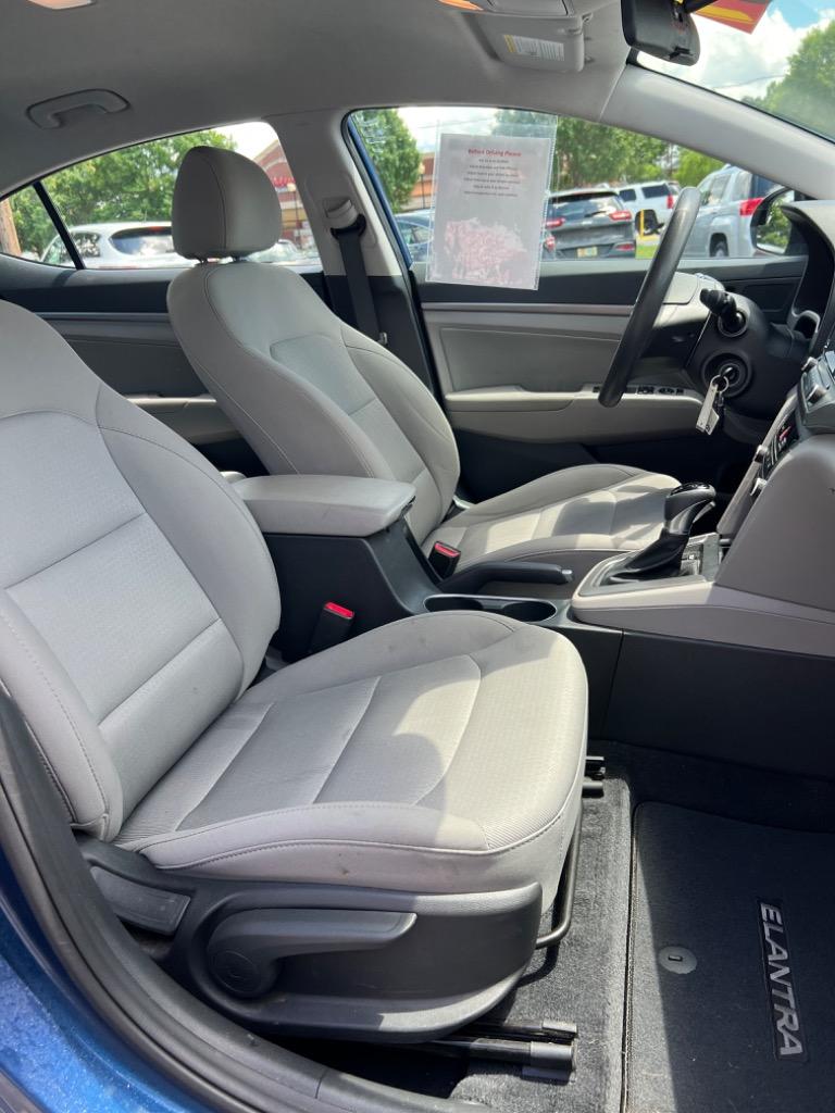 2017 Hyundai Elantra Limited photo