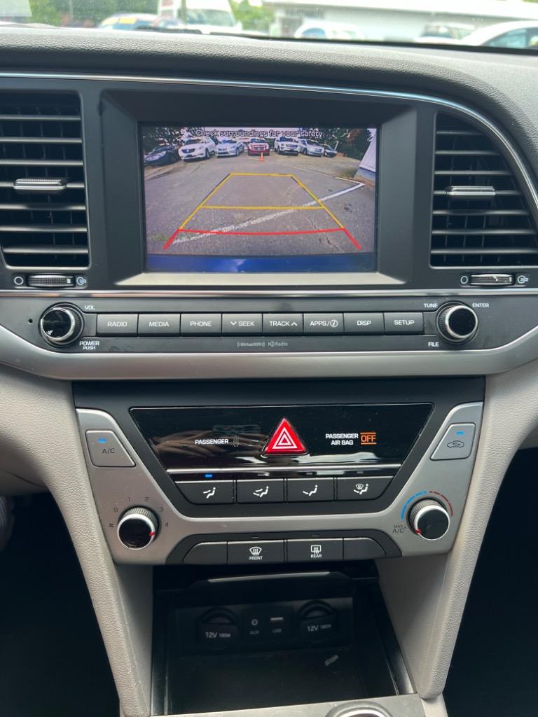 2017 Hyundai Elantra Limited photo