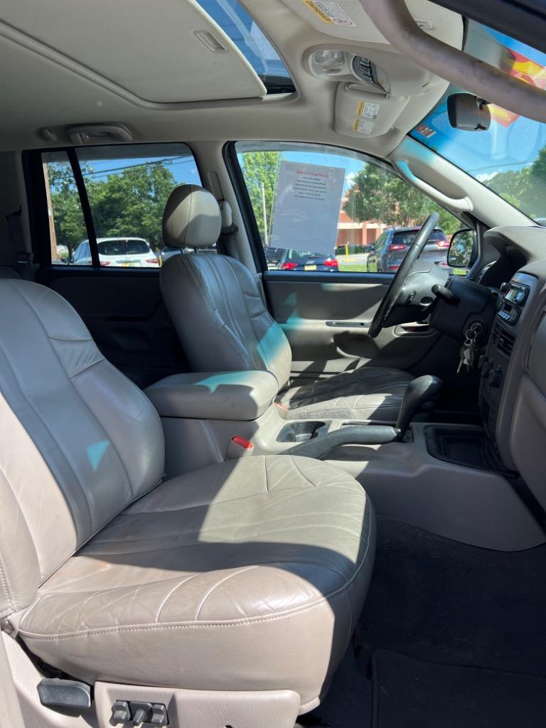 2003 Jeep Grand Cherokee Laredo photo