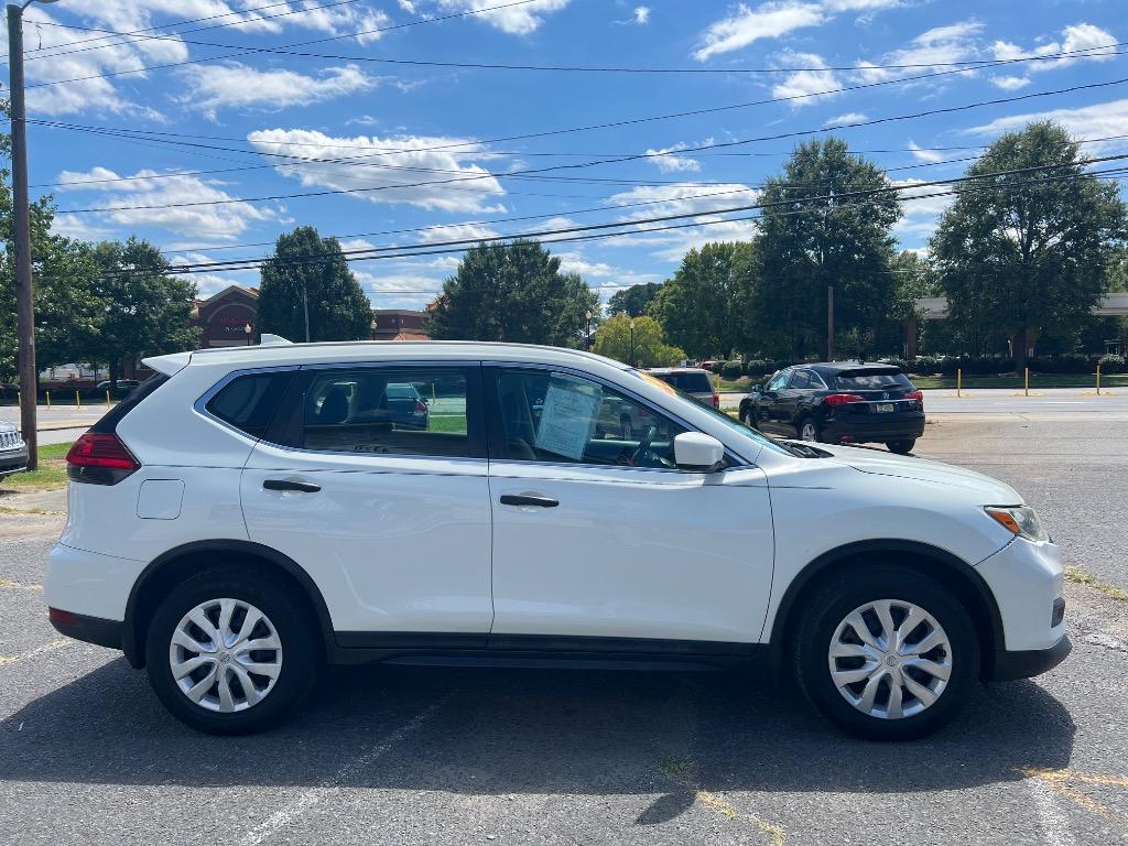 2017 Nissan Rogue - $8,999