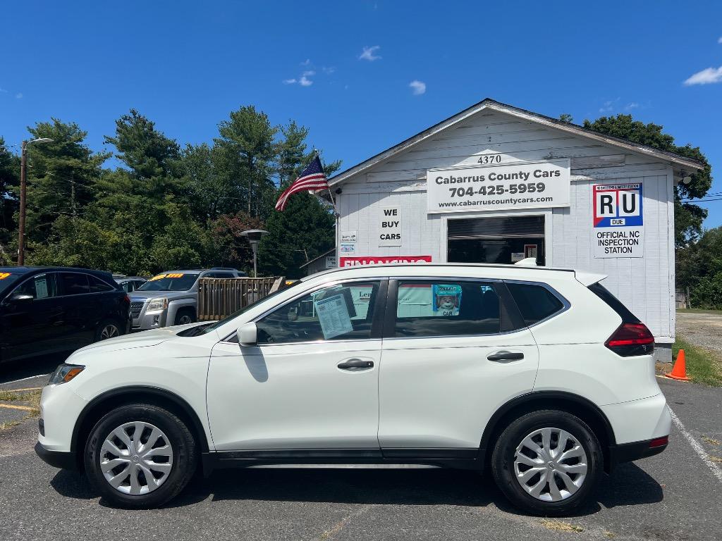 2017 Nissan Rogue - $8,999