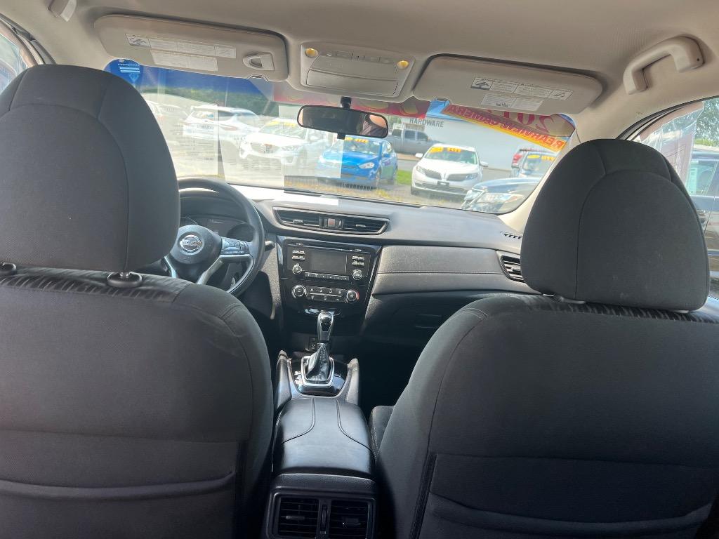 2017 Nissan Rogue - $8,999