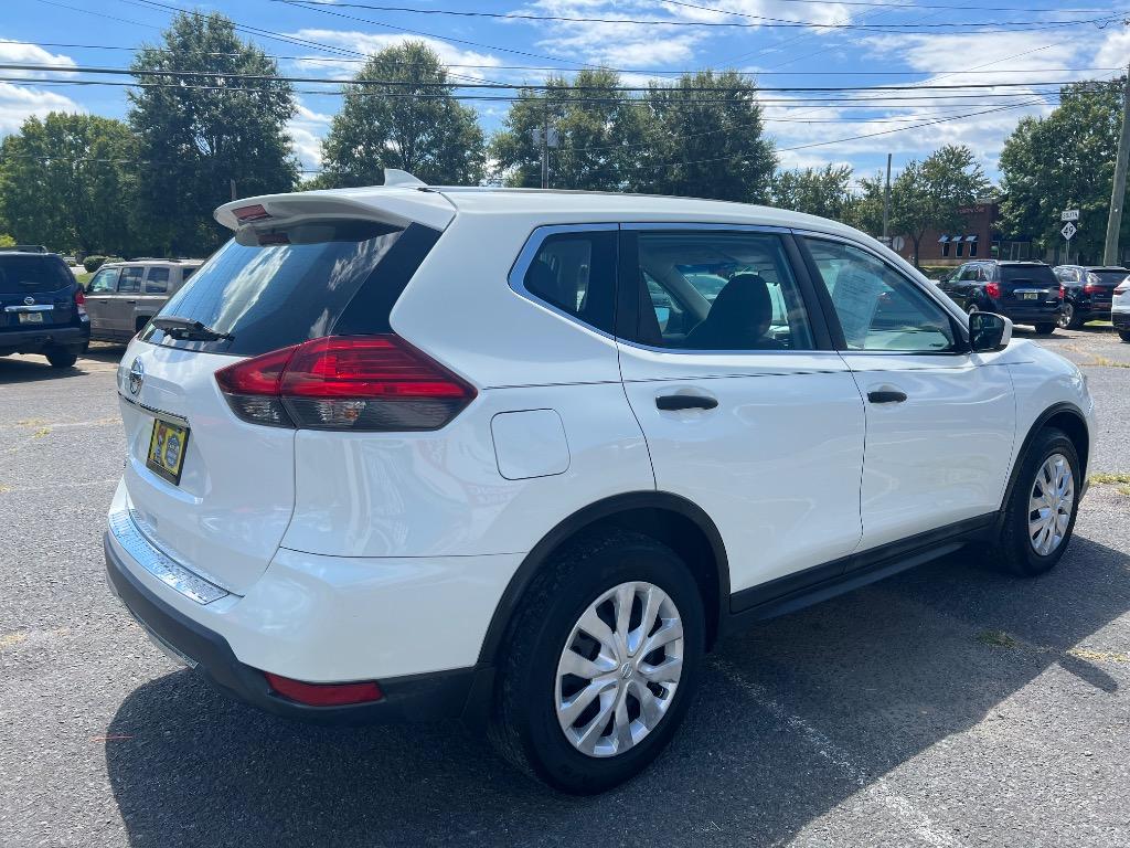 2017 Nissan Rogue - $8,999