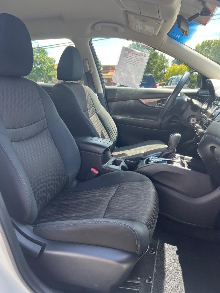 2017 Nissan Rogue - $8,999