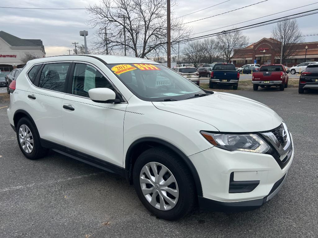 2017 Nissan Rogue - $8,999