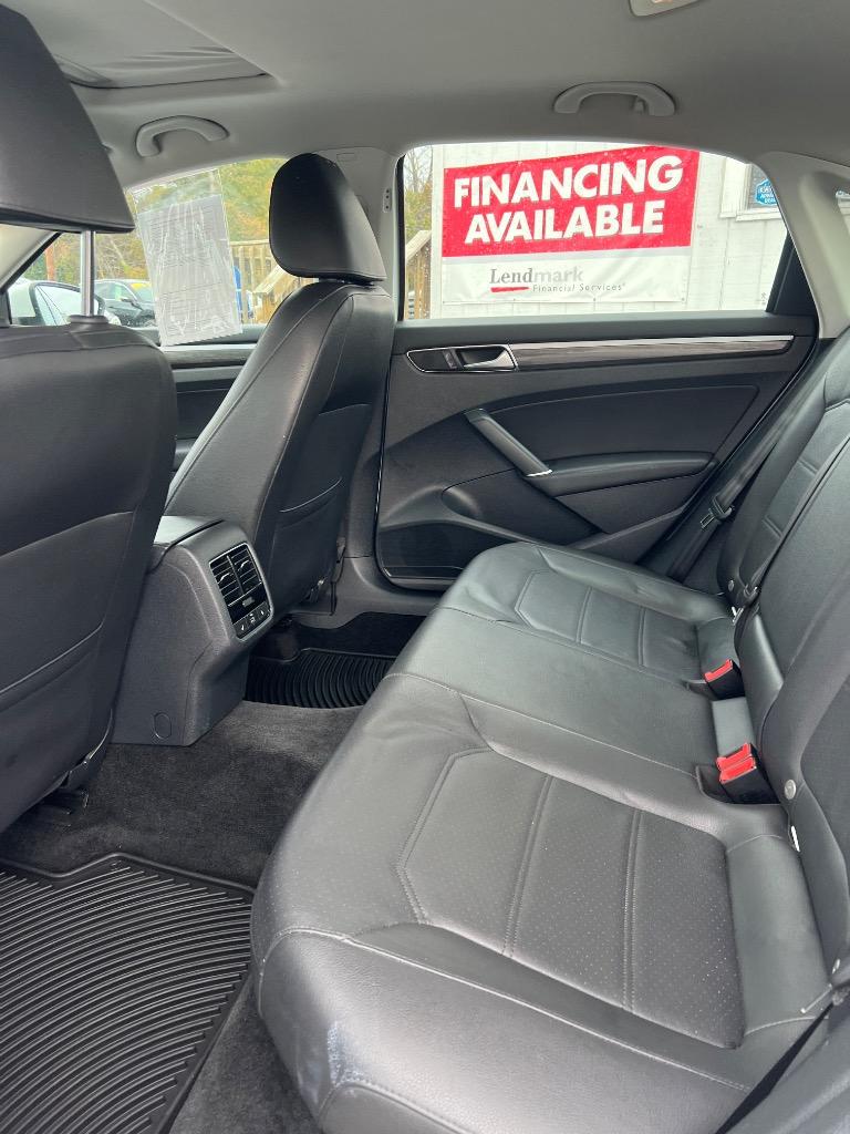 2017 Volkswagen Passat - $8,999