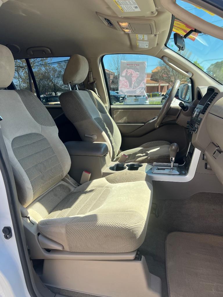 2010 Nissan Pathfinder - $8,399