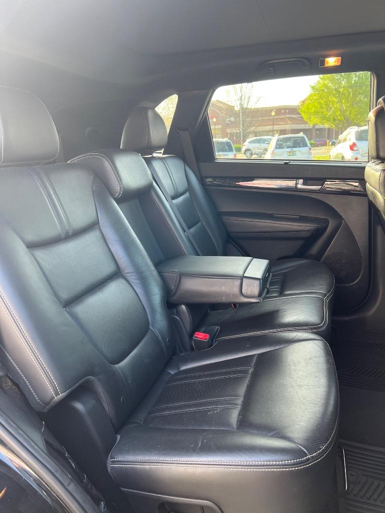 2014 Kia Sorento - $7,999