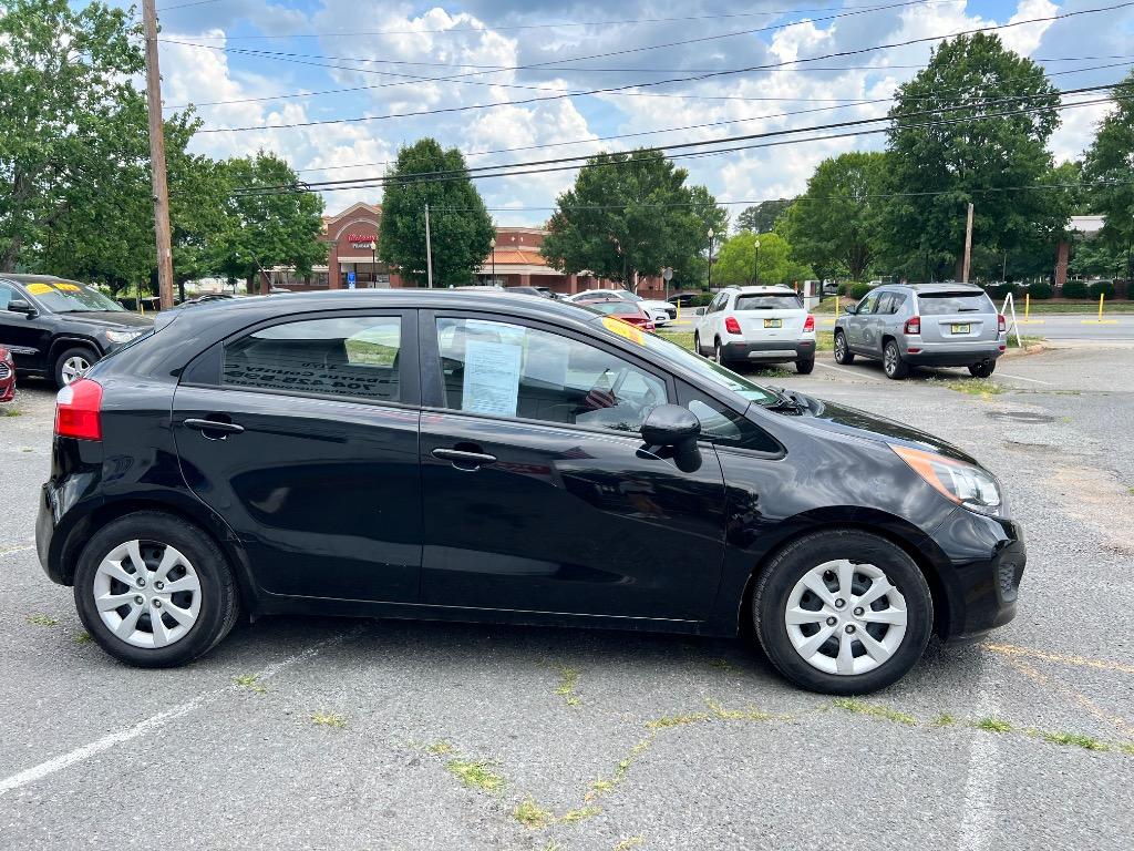 2012 Kia Rio - $5,999
