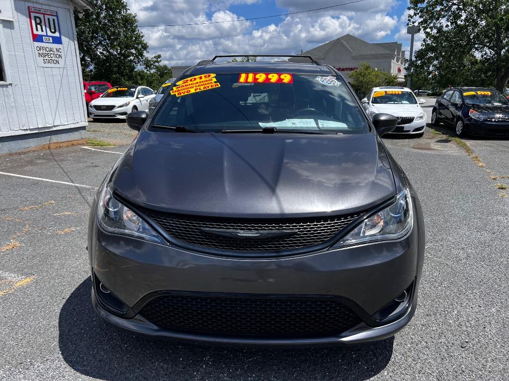 2019 Chrysler Pacifica - $11,999