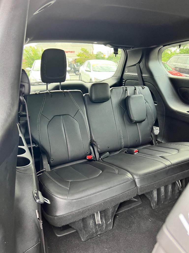 2019 Chrysler Pacifica - $11,999