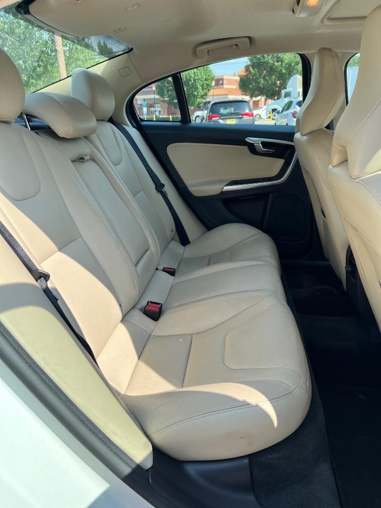 2017 Volvo S60 - $10,599
