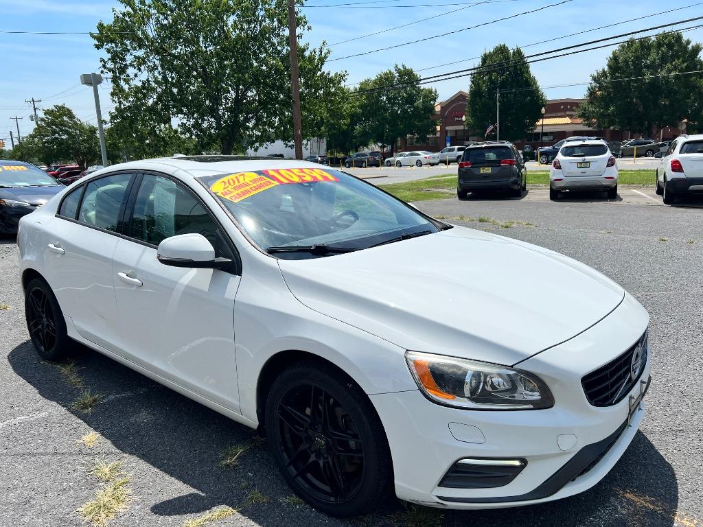 2017 Volvo S60 - $10,599