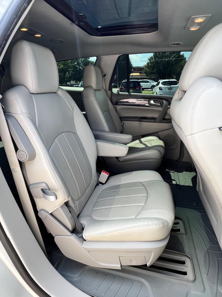 2016 Buick Enclave - $9,599