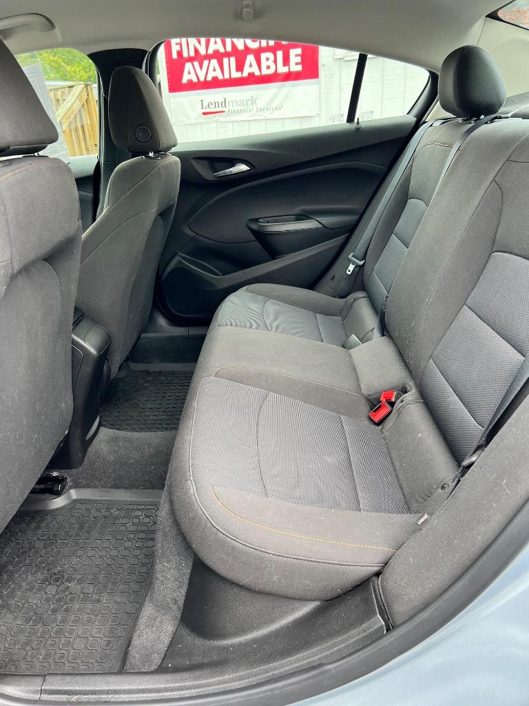 2018 Chevrolet Cruze - $9,599