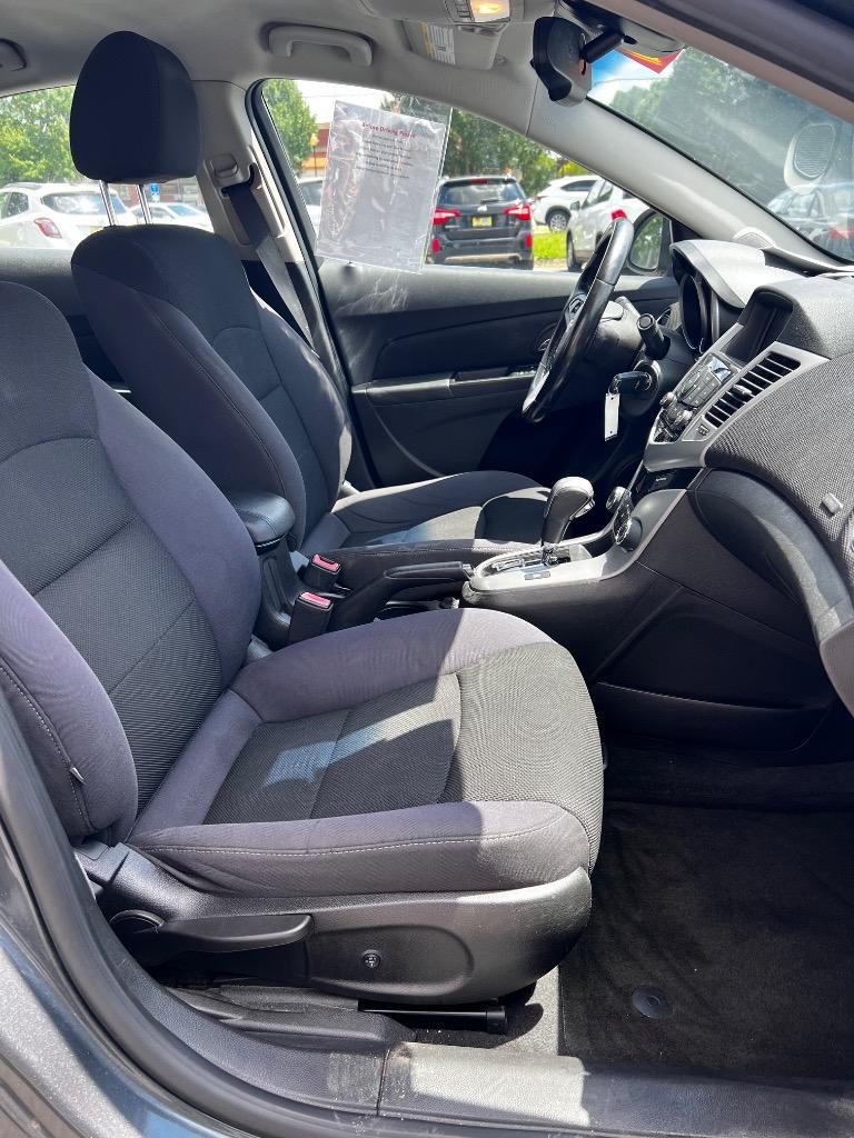 2013 Chevrolet Cruze - $6,799
