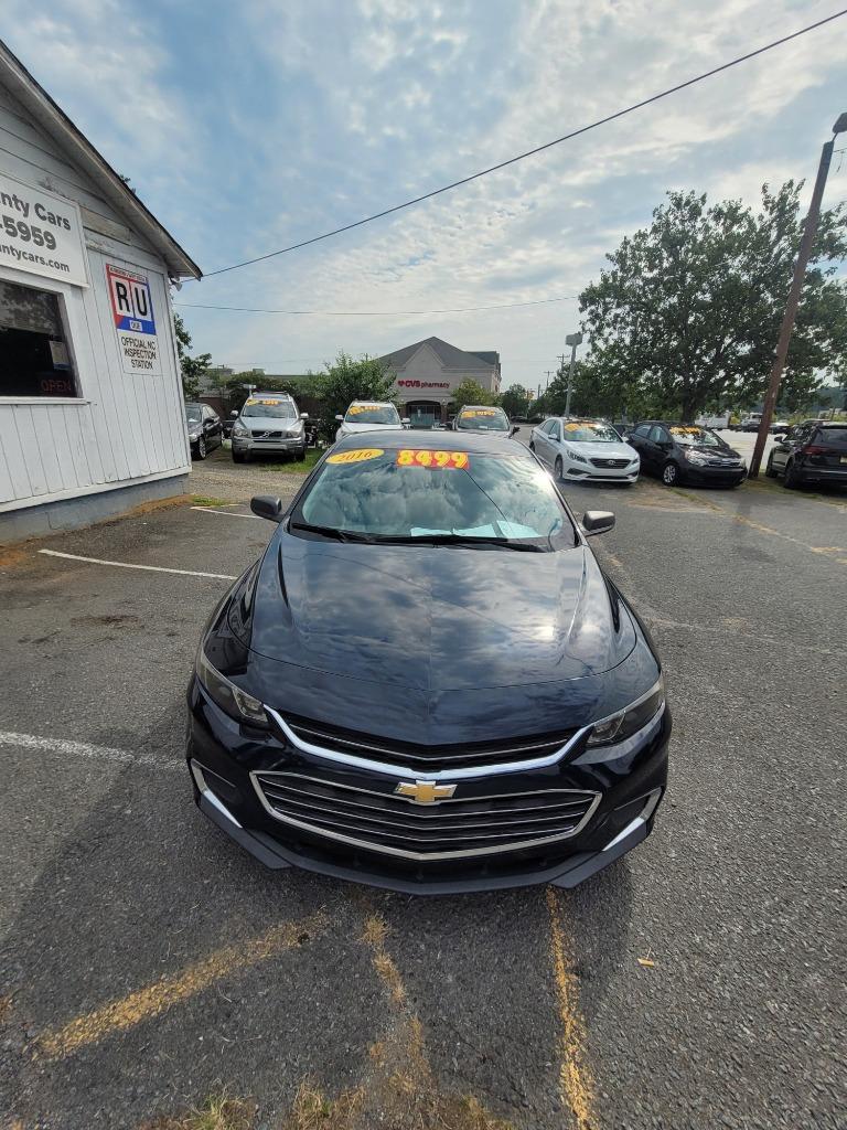 2016 Chevrolet Malibu - $8,499