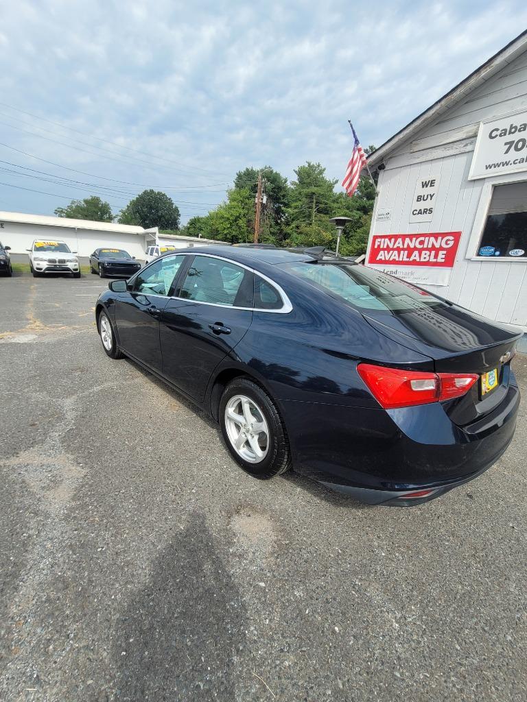 2016 Chevrolet Malibu - $8,499