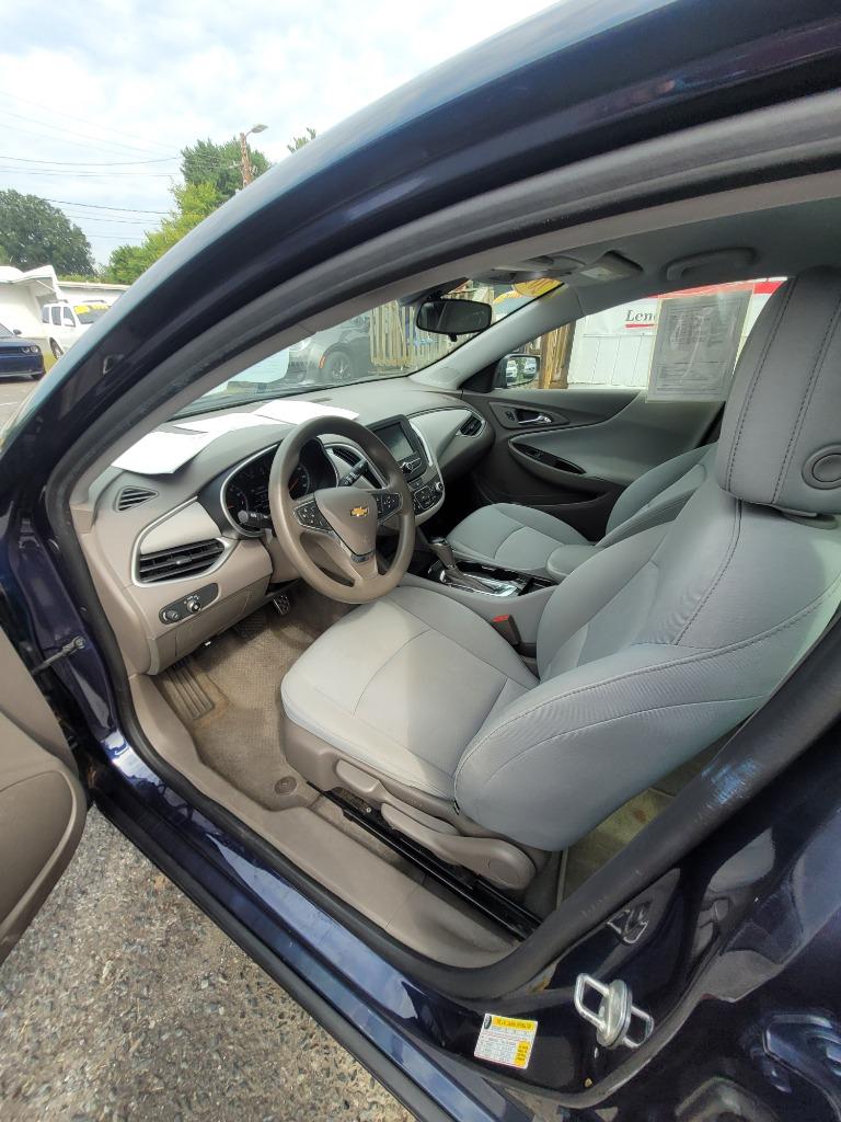 2016 Chevrolet Malibu - $8,499