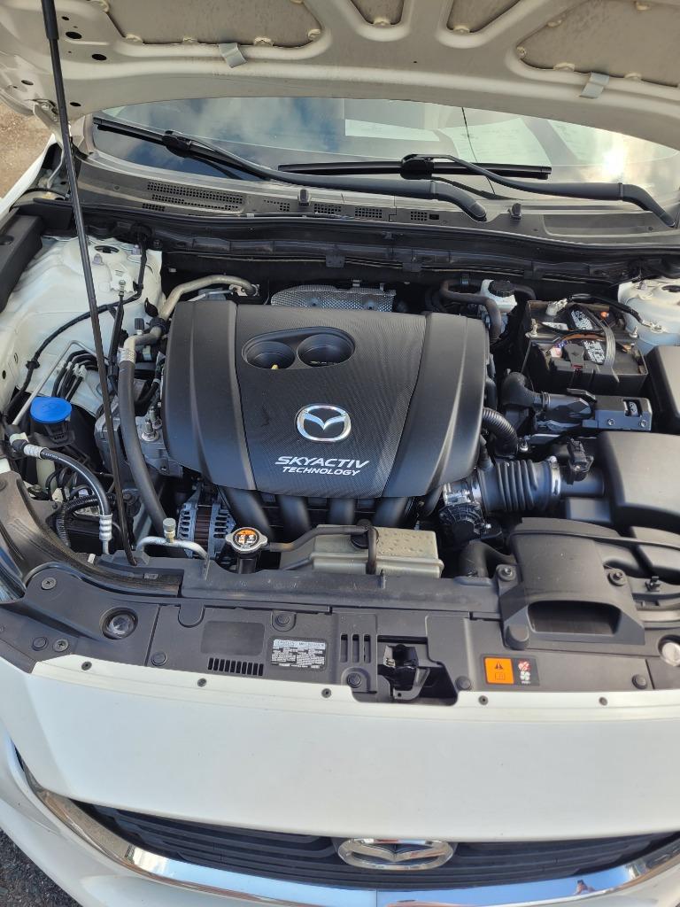 2018 MAZDA MAZDA3 - $10,999