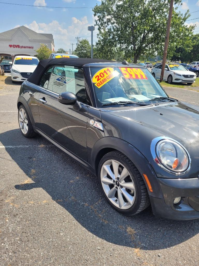 2011 MINI Cooper - $5,999