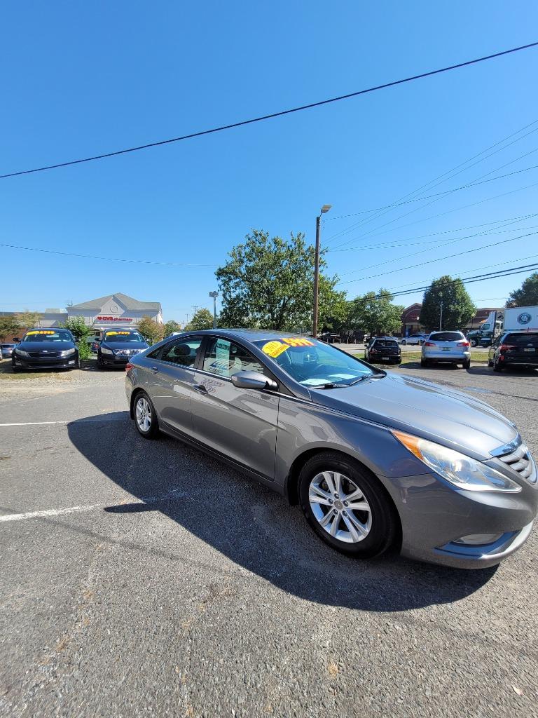 2013 Hyundai Sonata - $5,999