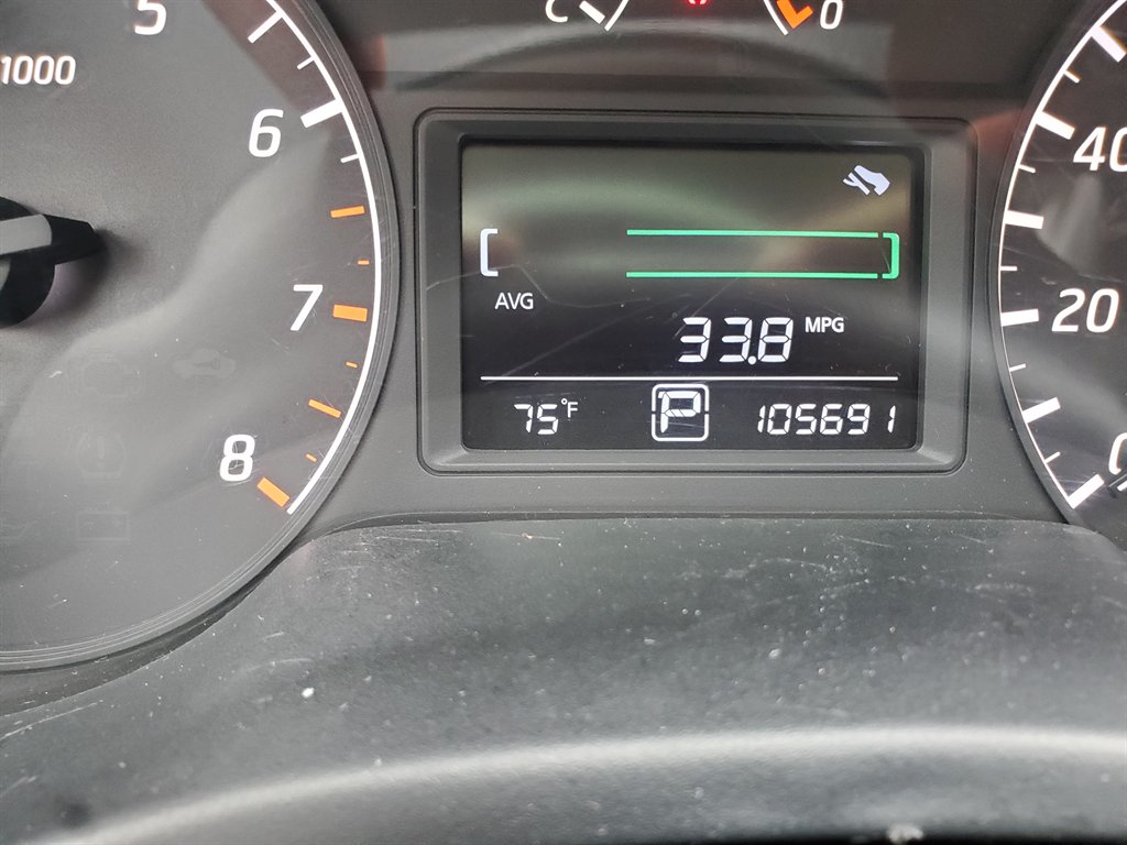 2016 Nissan Sentra - $8,499