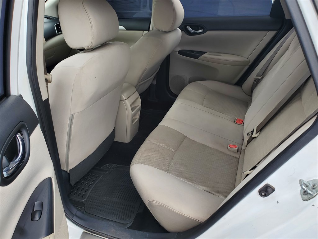 2016 Nissan Sentra - $8,499