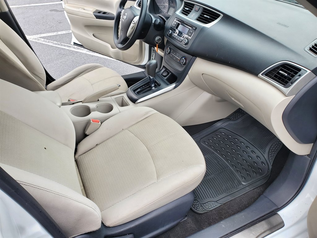 2016 Nissan Sentra - $8,499
