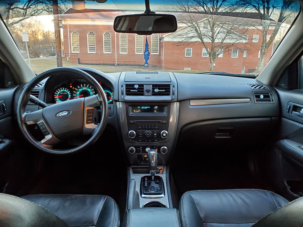 2010 Ford Fusion Sport photo