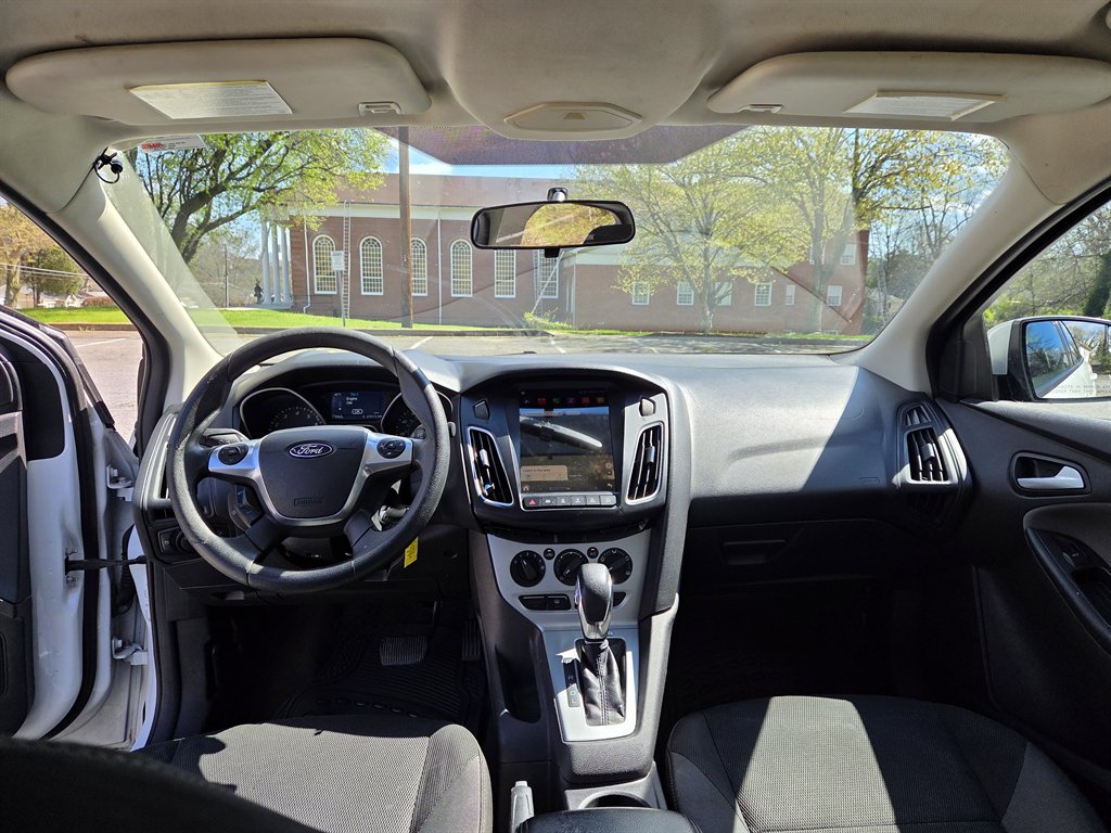 2014 Ford Focus - $3,500